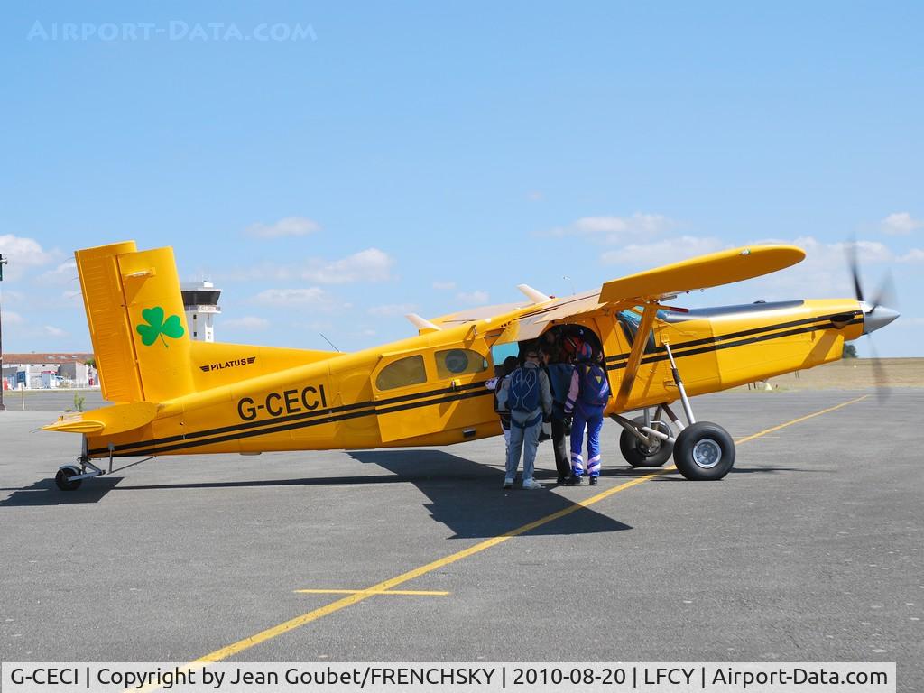 G-CECI, 2000 Pilatus PC-6/B2-H4 Turbo Porter C/N 936, embarquement des paras