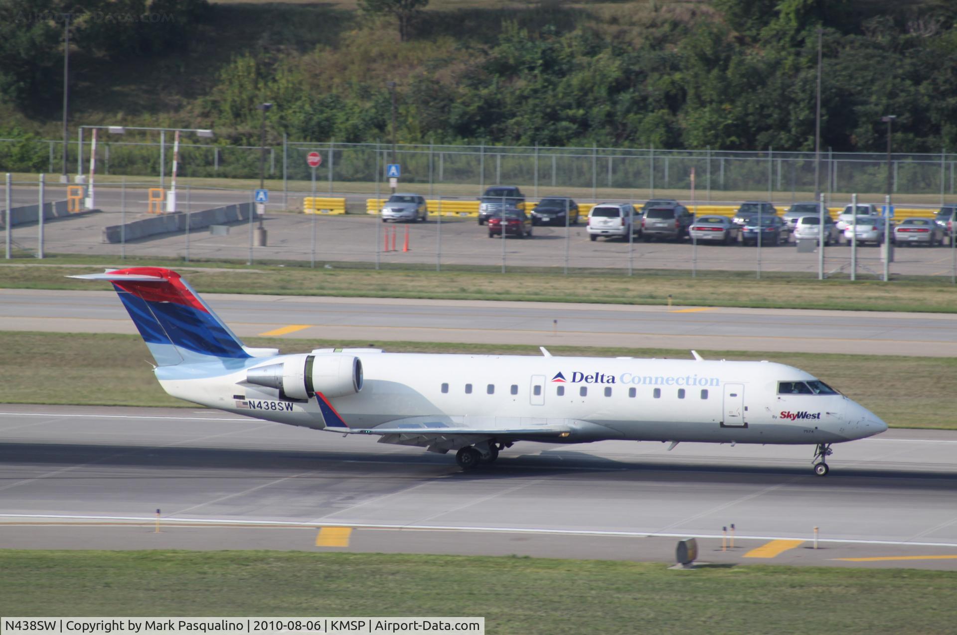 N438SW, 2001 Bombardier CRJ-200LR (CL-600-2B19) C/N 7574, CL-600-2B19