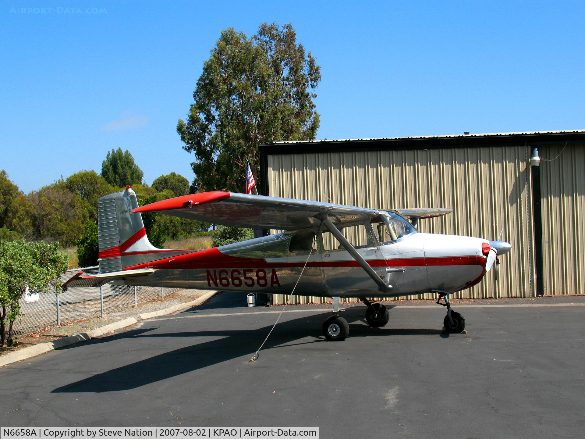 N6658A, 1956 Cessna 172 C/N 28758, Straight-tail 1956 Cessna 172