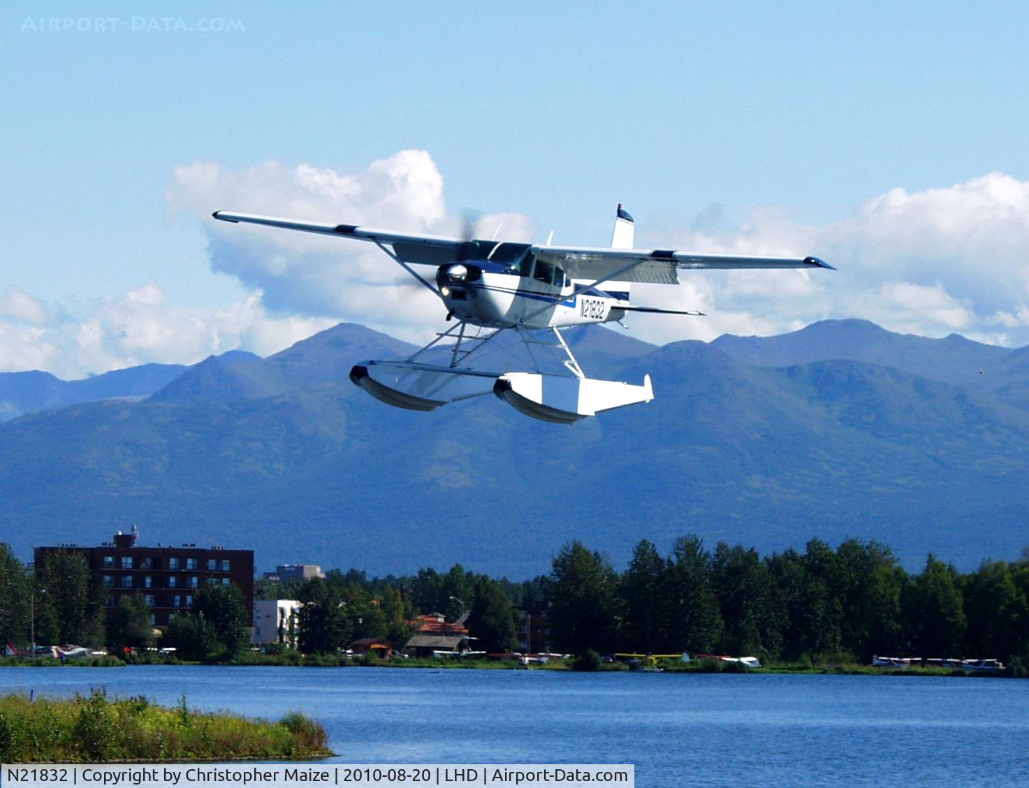 N21832, Cessna A185F Skywagon 185 C/N 18503069, At Lake Hood in Anchorage