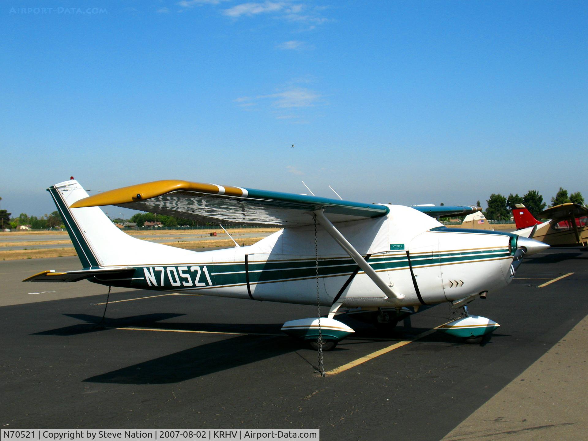 N70521, 1968 Cessna 182L Skylane C/N 18259287, 1968 Cessna 182L visiting from Oregon