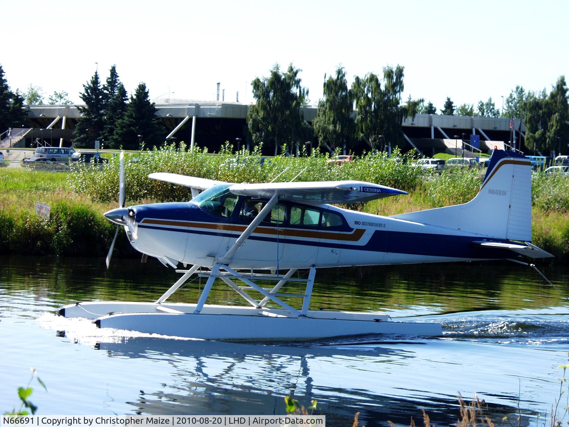 N66691, 1978 Cessna 180K Skywagon C/N 18052954, At Lake Hood