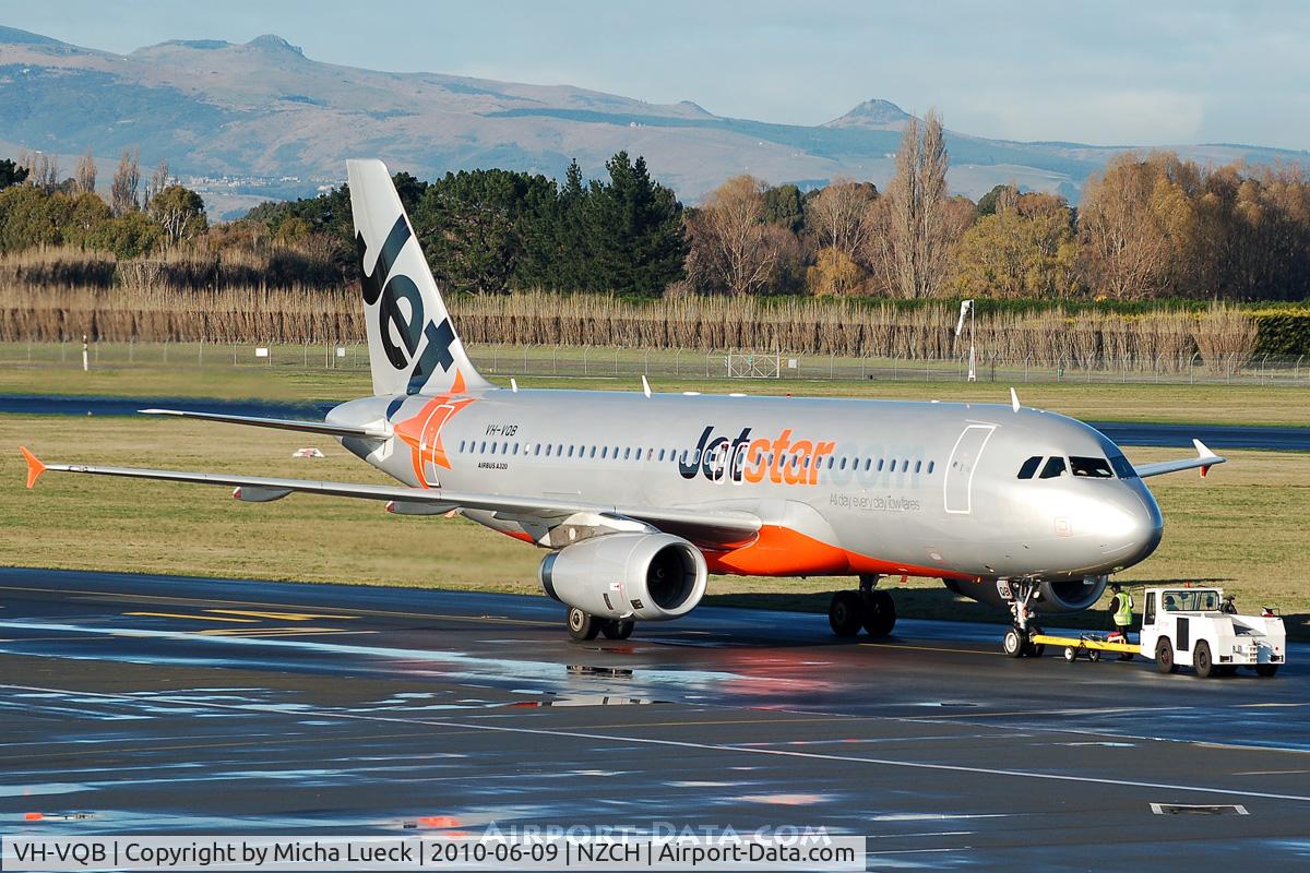 VH-VQB, 2009 Airbus A320-232 C/N 3743, At Christchurch