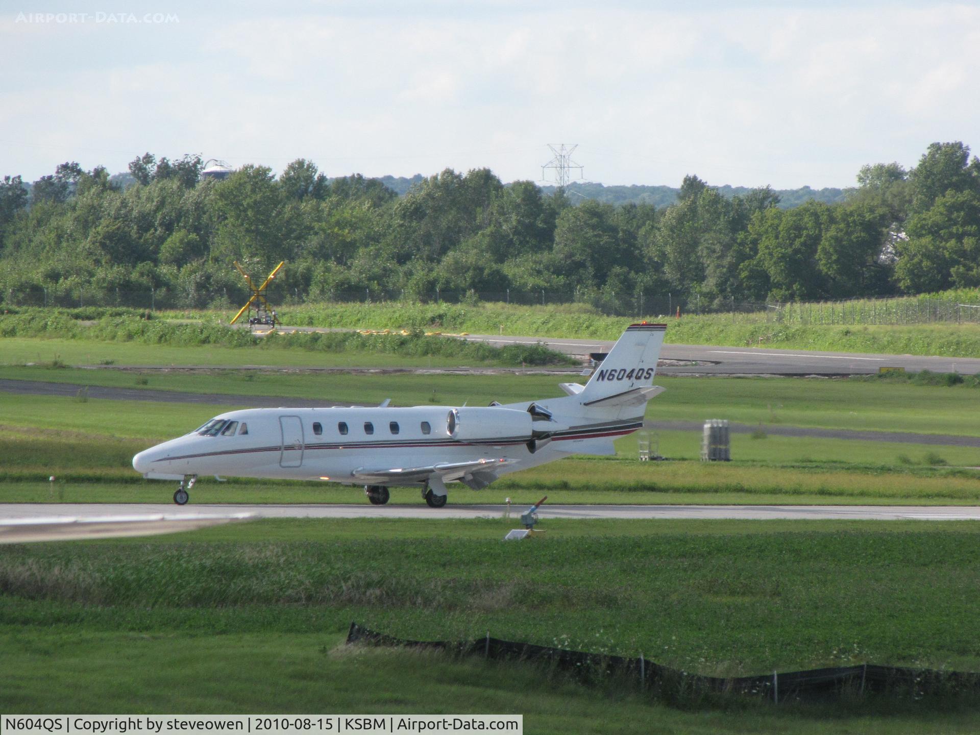 N604QS, 2001 Cessna 560XL Citation Excel C/N 560-5204, Landing at KSBM during the PGA Tour