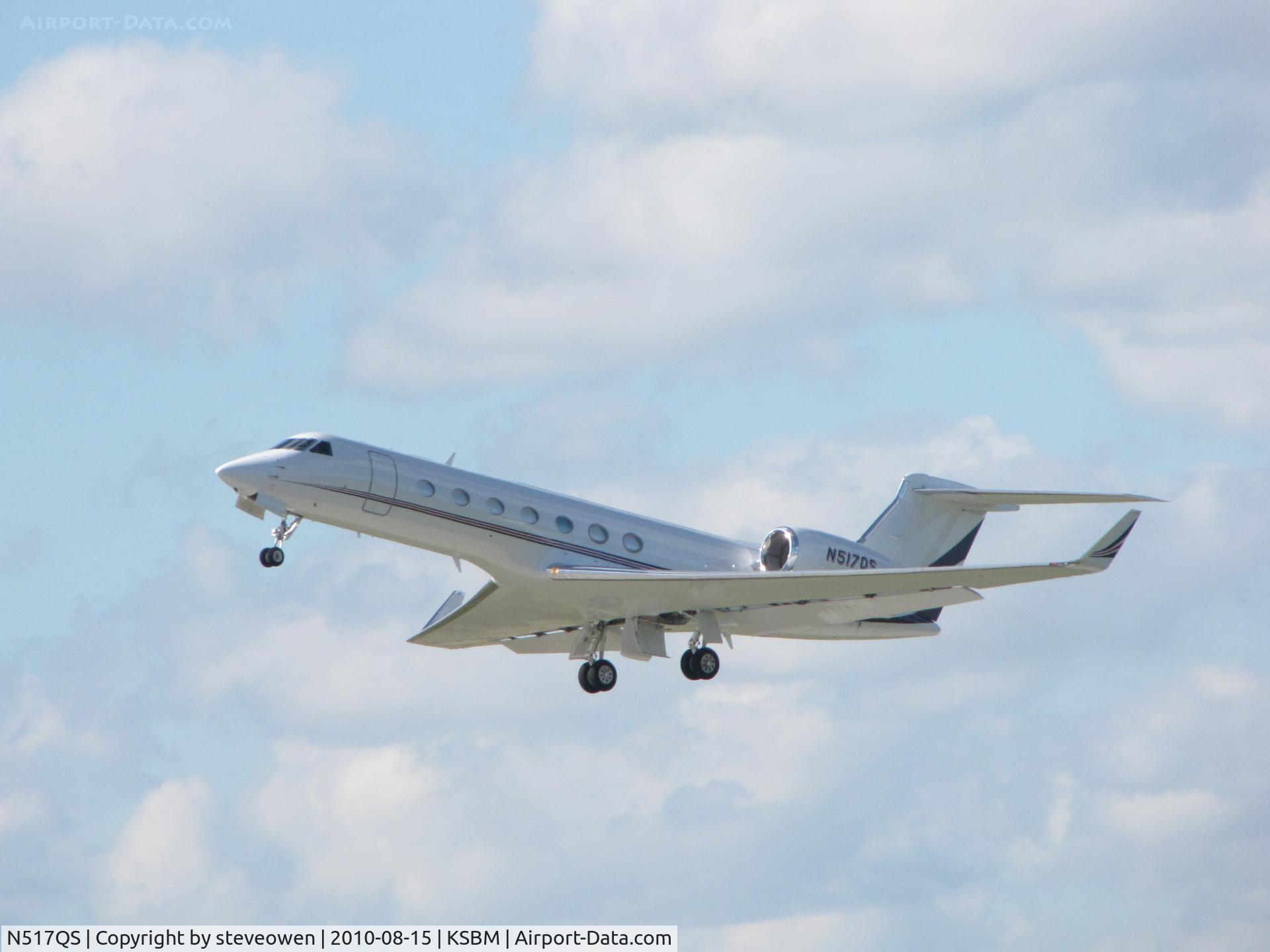 N517QS, 2008 Gulfstream Aerospace GV-SP (G550) C/N 5209, Out bound from KSBM