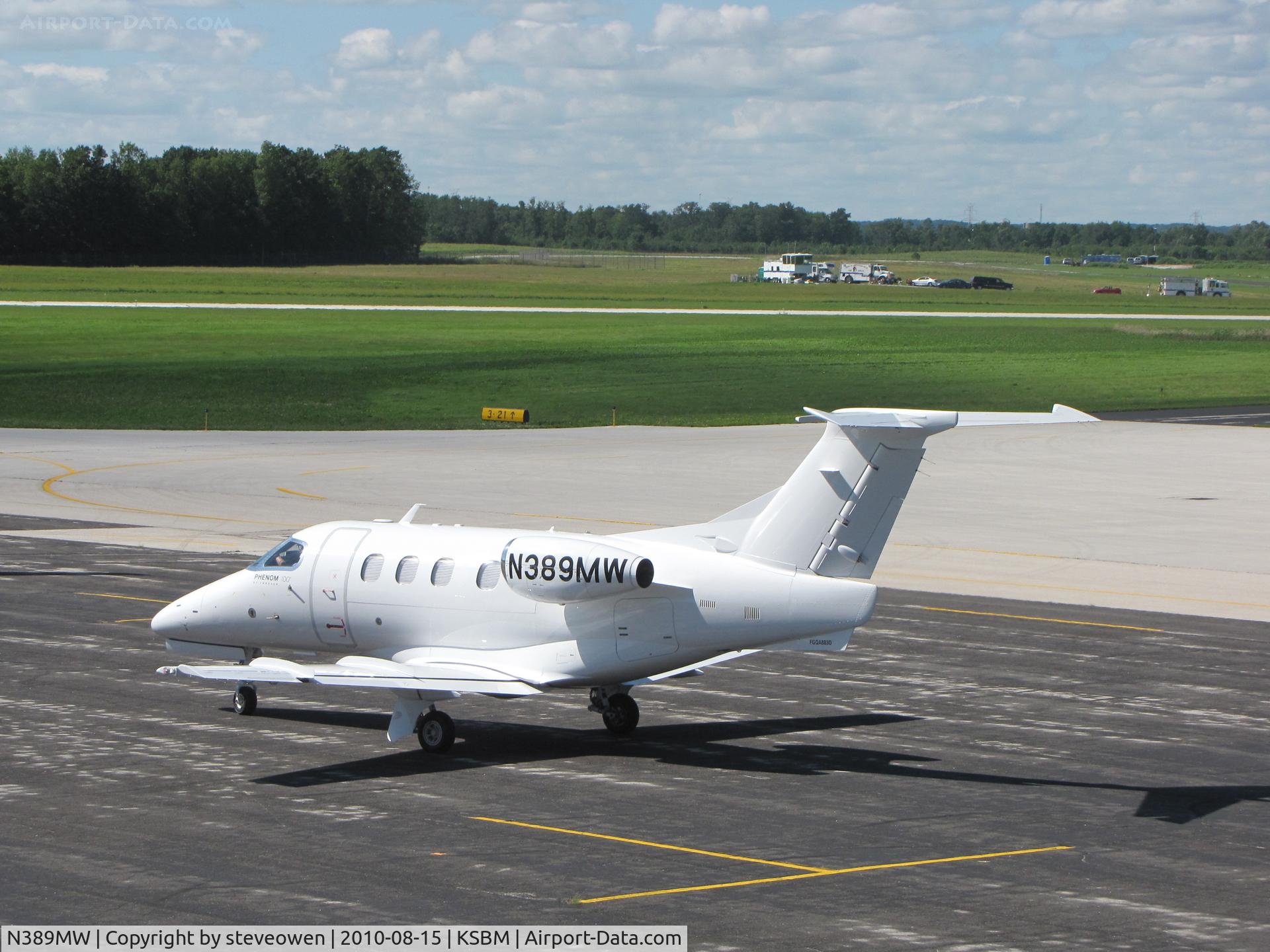 N389MW, 2009 Embraer EMB-500 Phenom 100 C/N 50000022, Parked on the Ramp @ KSBM