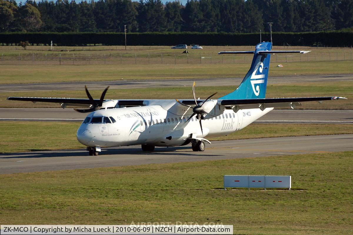 ZK-MCO, 1999 ATR 72-212A C/N 628, At Christchurch