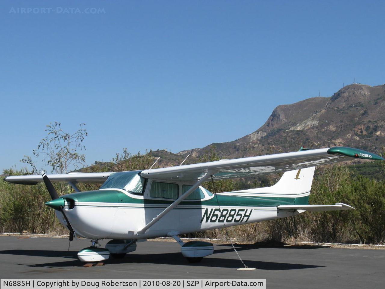 N6885H, 1975 Cessna 172M C/N 17265626, 1975 Cessna 172M, Lycoming O&VO-360 180 Hp