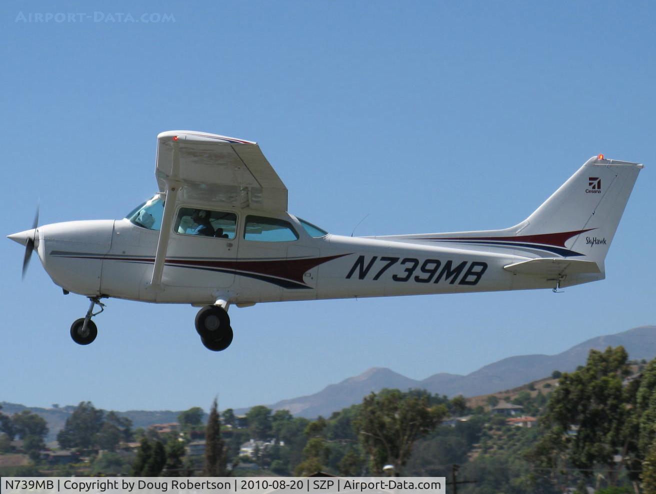 N739MB, 1978 Cessna 172N C/N 17270641, 1978 Cessna 172N SKYHAWK II, Lycoming O-320-H2AD 160 Hp, takeoff climb Rwy 22