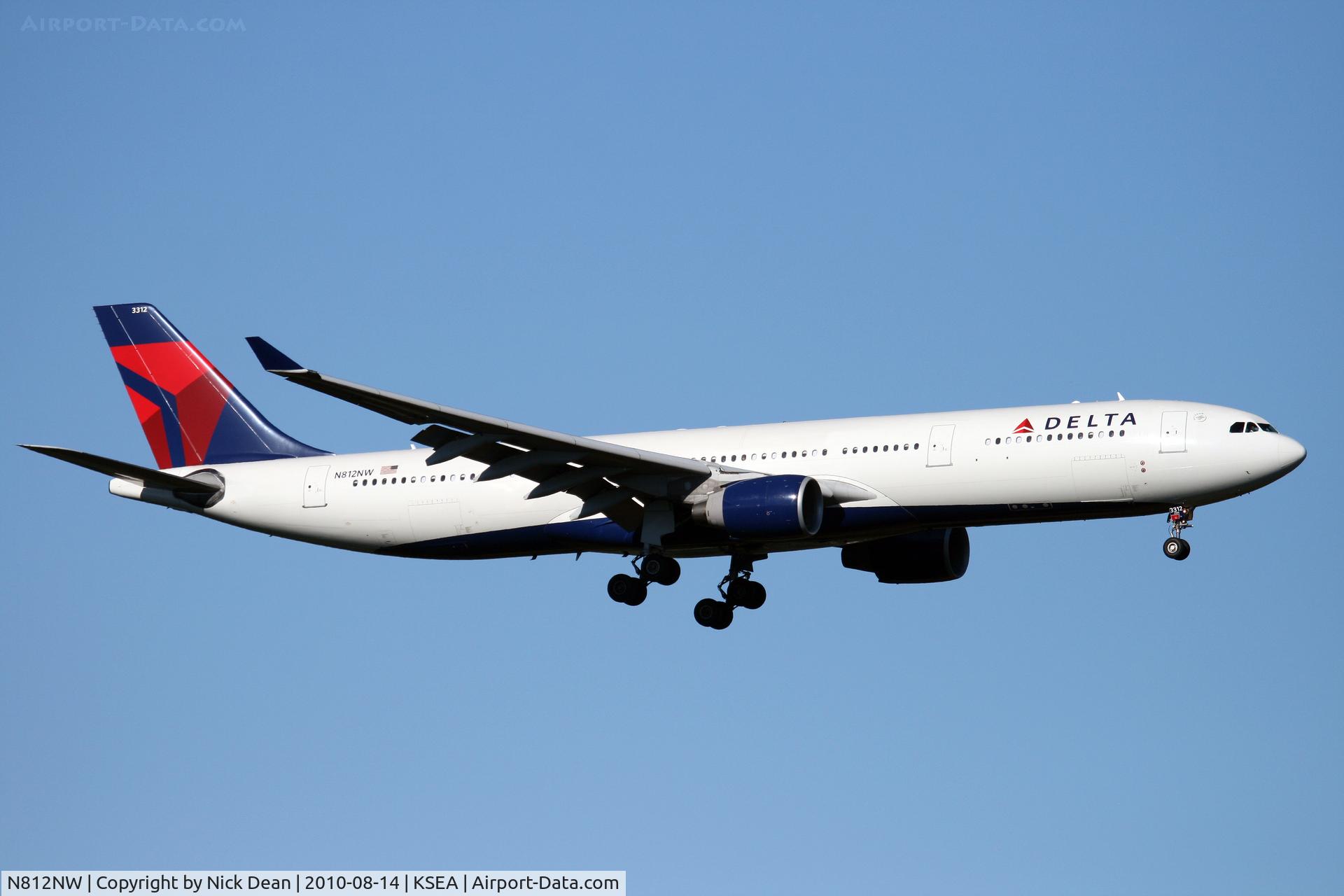 N812NW, 2006 Airbus A330-323 C/N 0784, KSEA