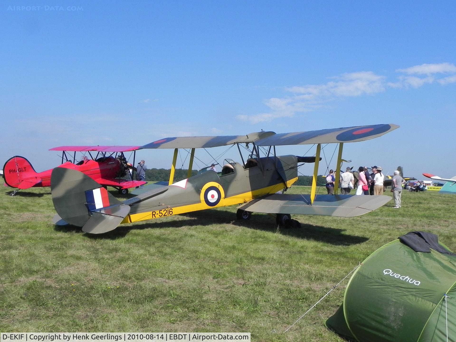 D-EKIF, 1940 De Havilland DH-82A Tiger Moth II C/N 83091, Schaffen - Diest Oldtimer Fly - In , Belgium , Aug 2010 

c/s regi  R-5216