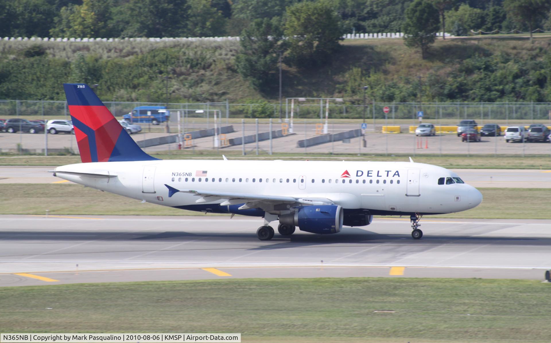N365NB, 2003 Airbus A319-114 C/N 2013, Airbus A319