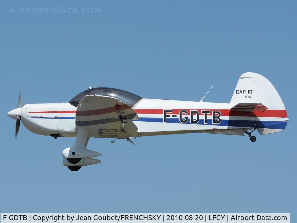 F-GDTB, Mudry CAP-10 C/N 180, à l'attéro