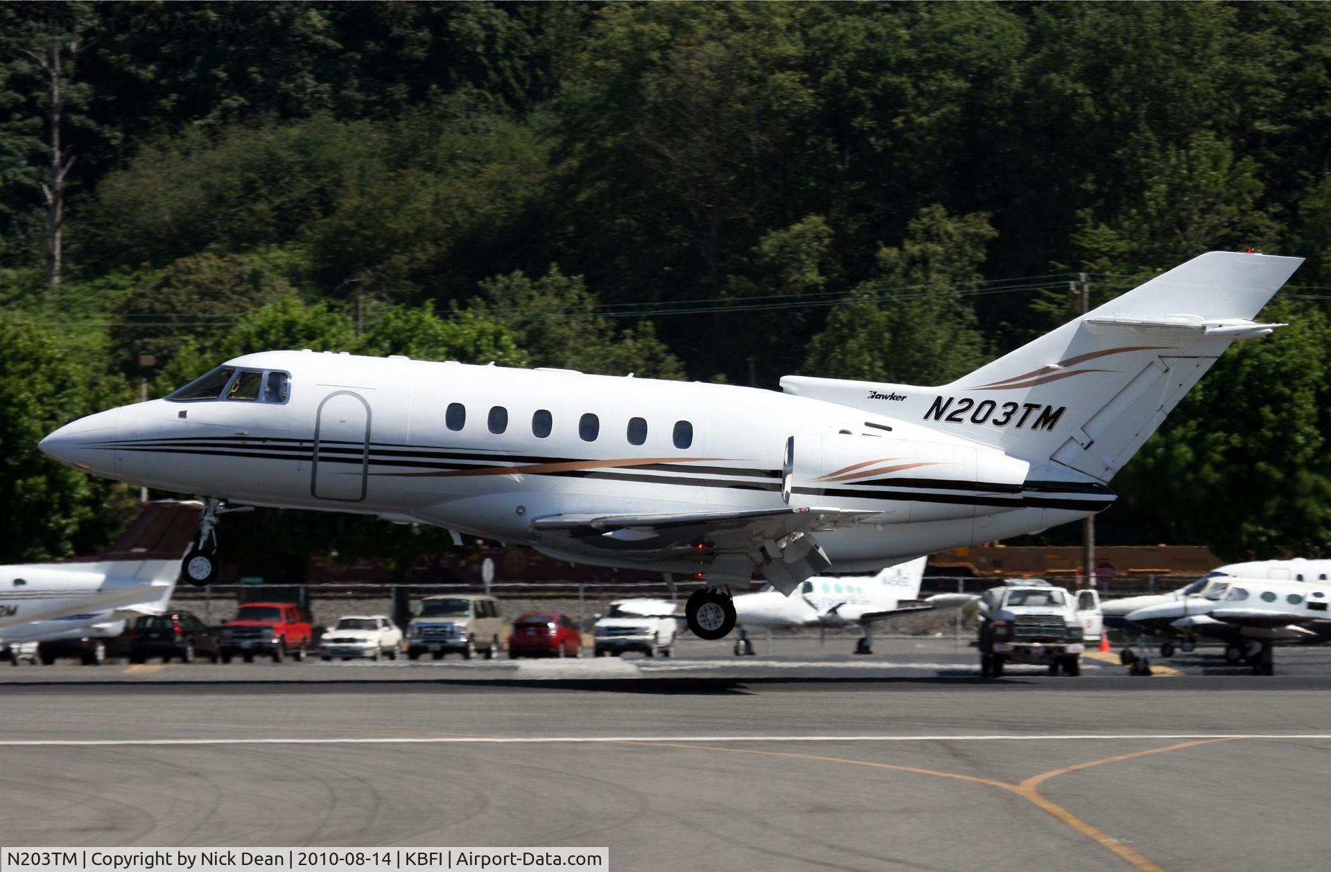 N203TM, 2004 Raytheon Hawker 800XP C/N 258653, KBFI