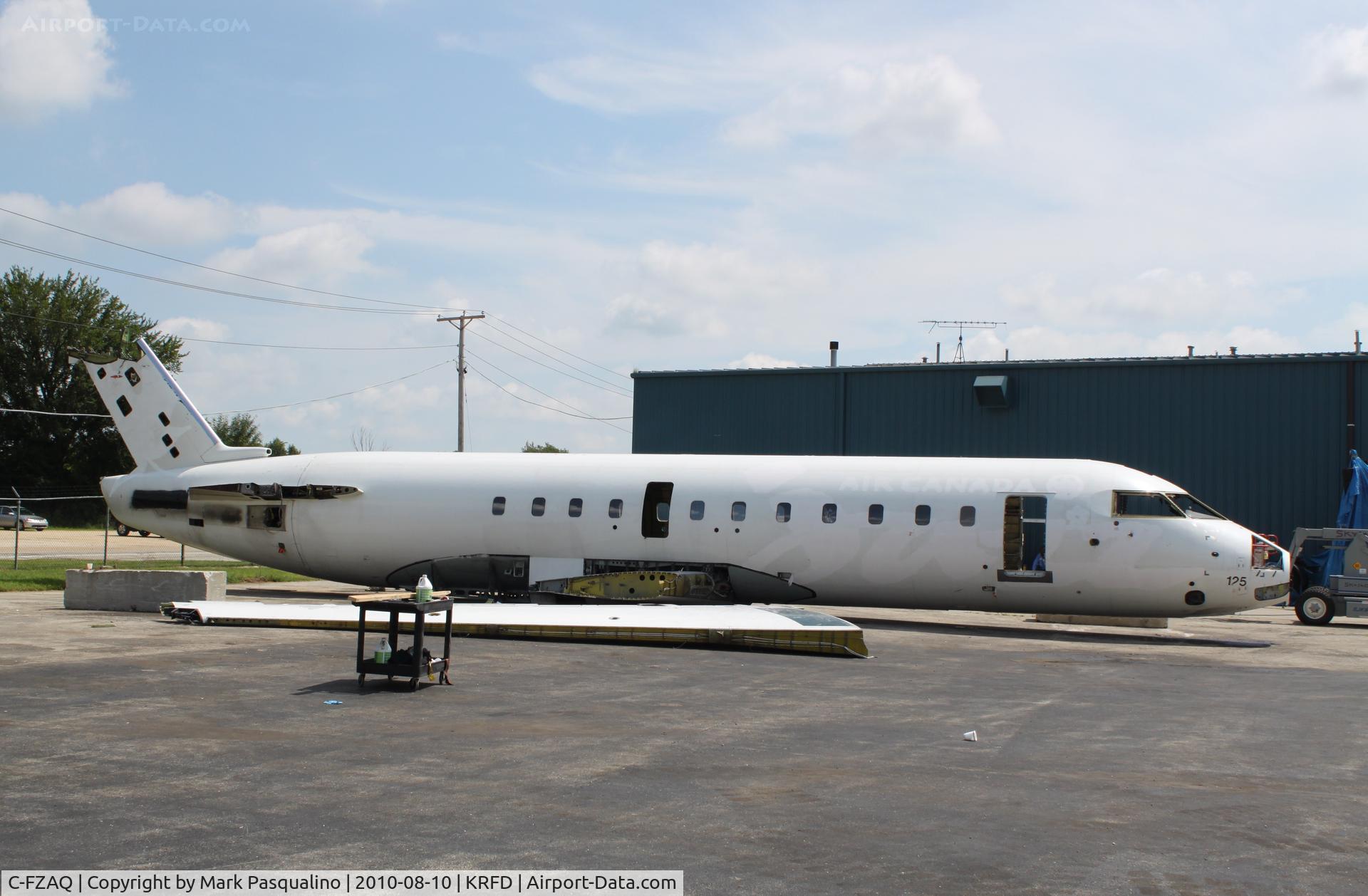 C-FZAQ, 1997 Canadair CRJ-100ER (CL-600-2B19) C/N 7155, CL-600-2B19