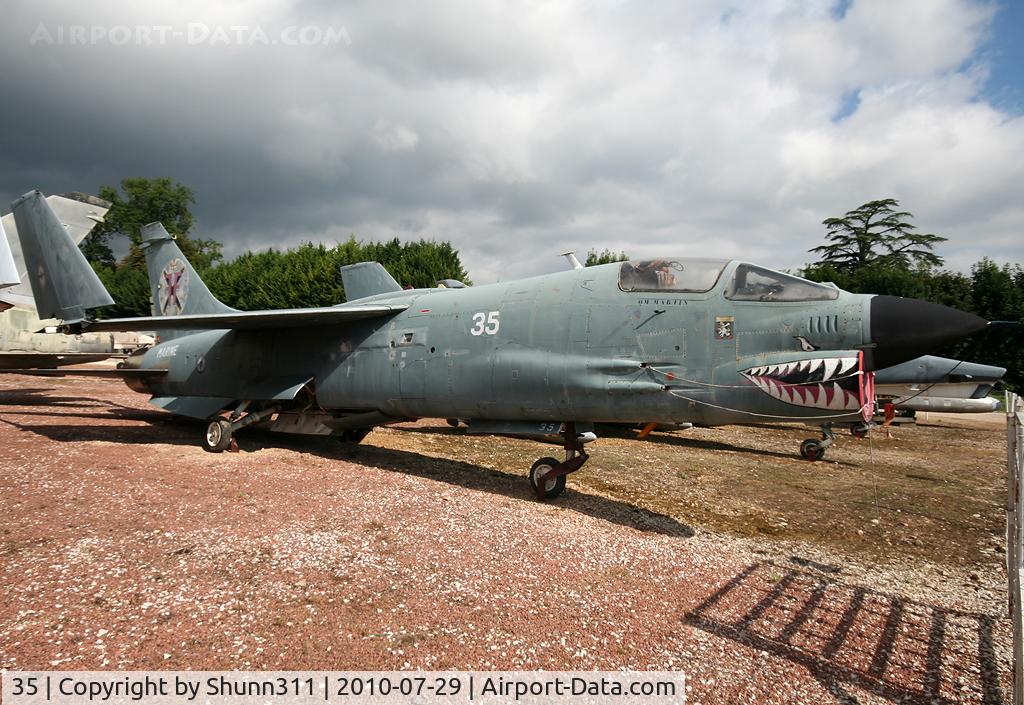 35, Vought F-8E(FN) Crusader C/N 1252, S/n 1252 - French Navy Crusader preserved inside Savigny-les-Beaune Museum...