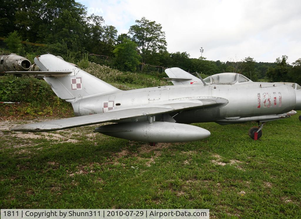 1811, Mikoyan-Gurevich LIM-2 C/N 1B-01811, S/n 1B-01811 - Poland Air Force Lim-2 preserved inside Savigny-les-Beaune Museum...
