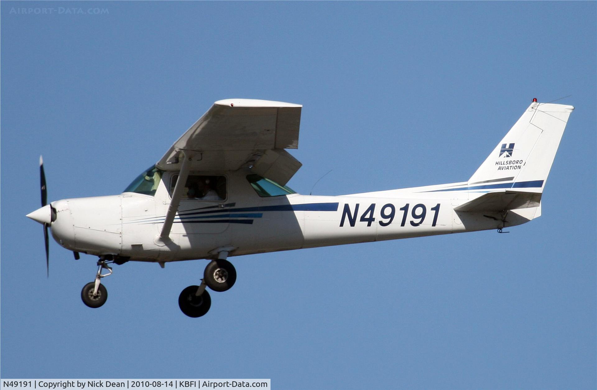 N49191, 1977 Cessna 152 C/N 15281184, KBFI