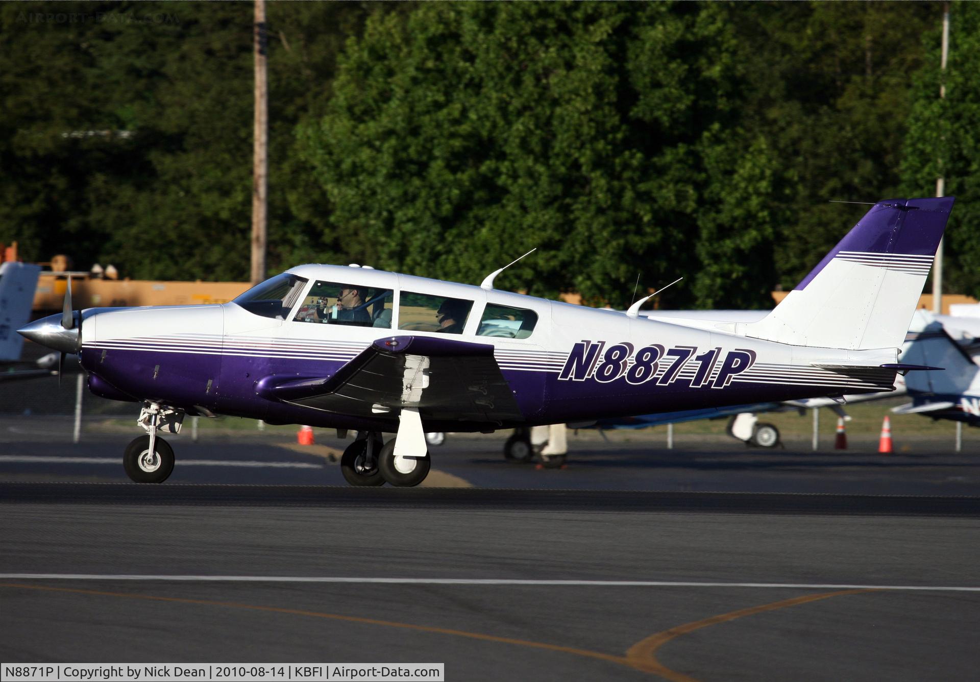 N8871P, 1965 Piper PA-24-260 Comanche C/N 24-4328, KBFI