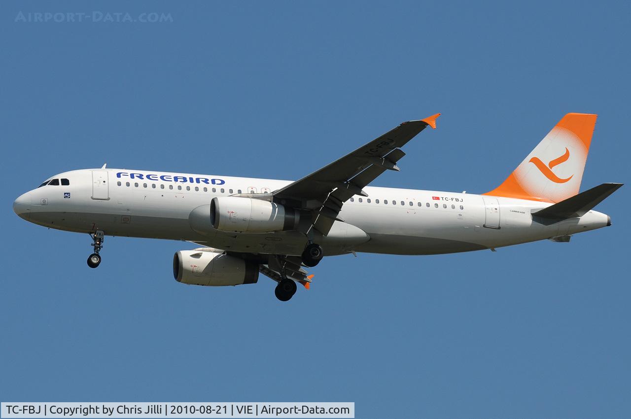TC-FBJ, 1996 Airbus A320-232 C/N 580, Freebird