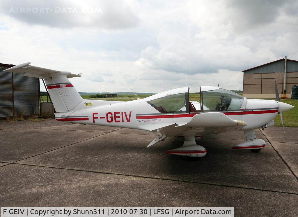 F-GEIV, Robin R-3000-120 C/N 111, Parked at the Airclub...