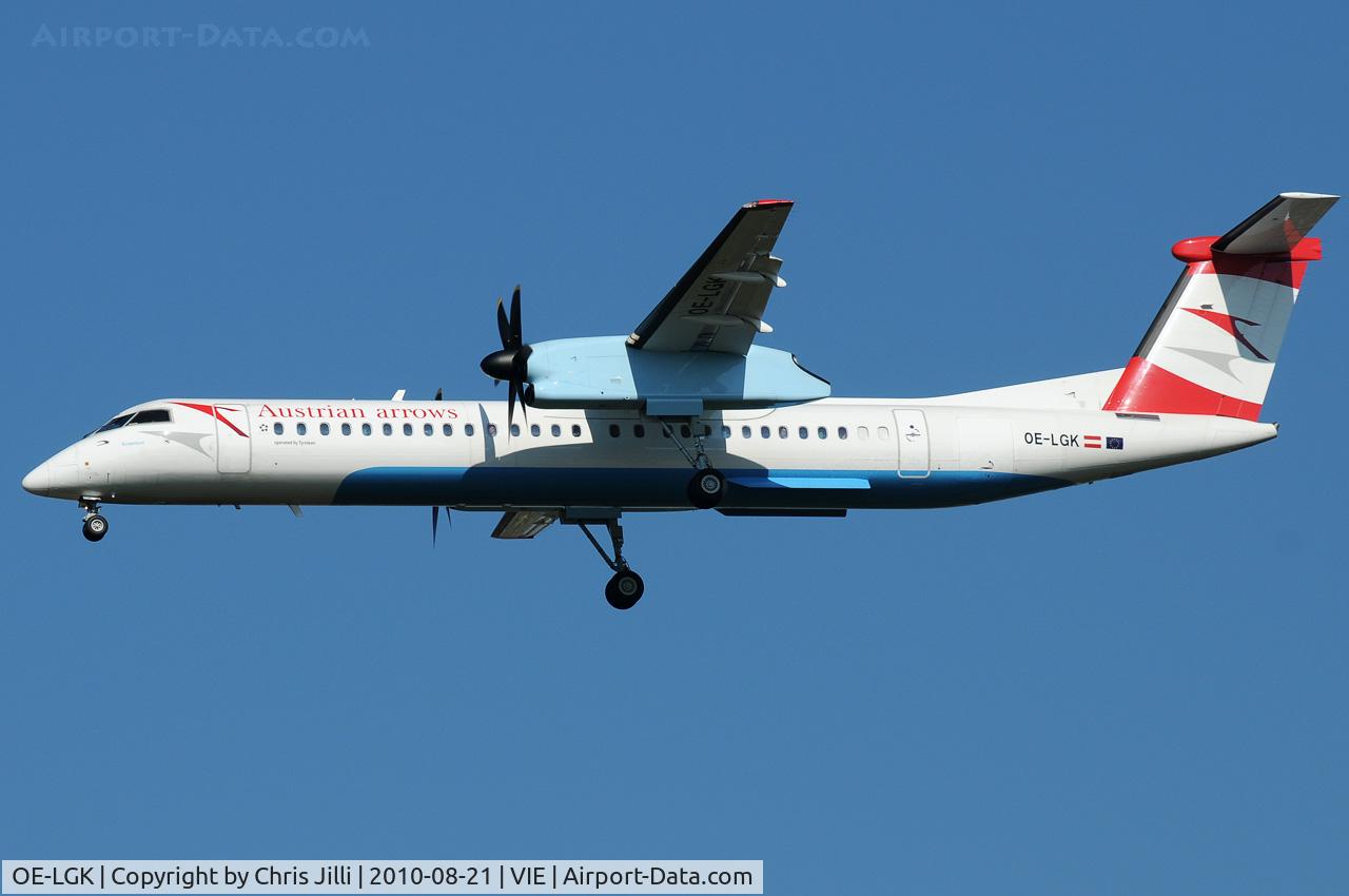 OE-LGK, 2009 De Havilland Canada DHC-8-402Q Dash 8 C/N 4280, Austrian arrows