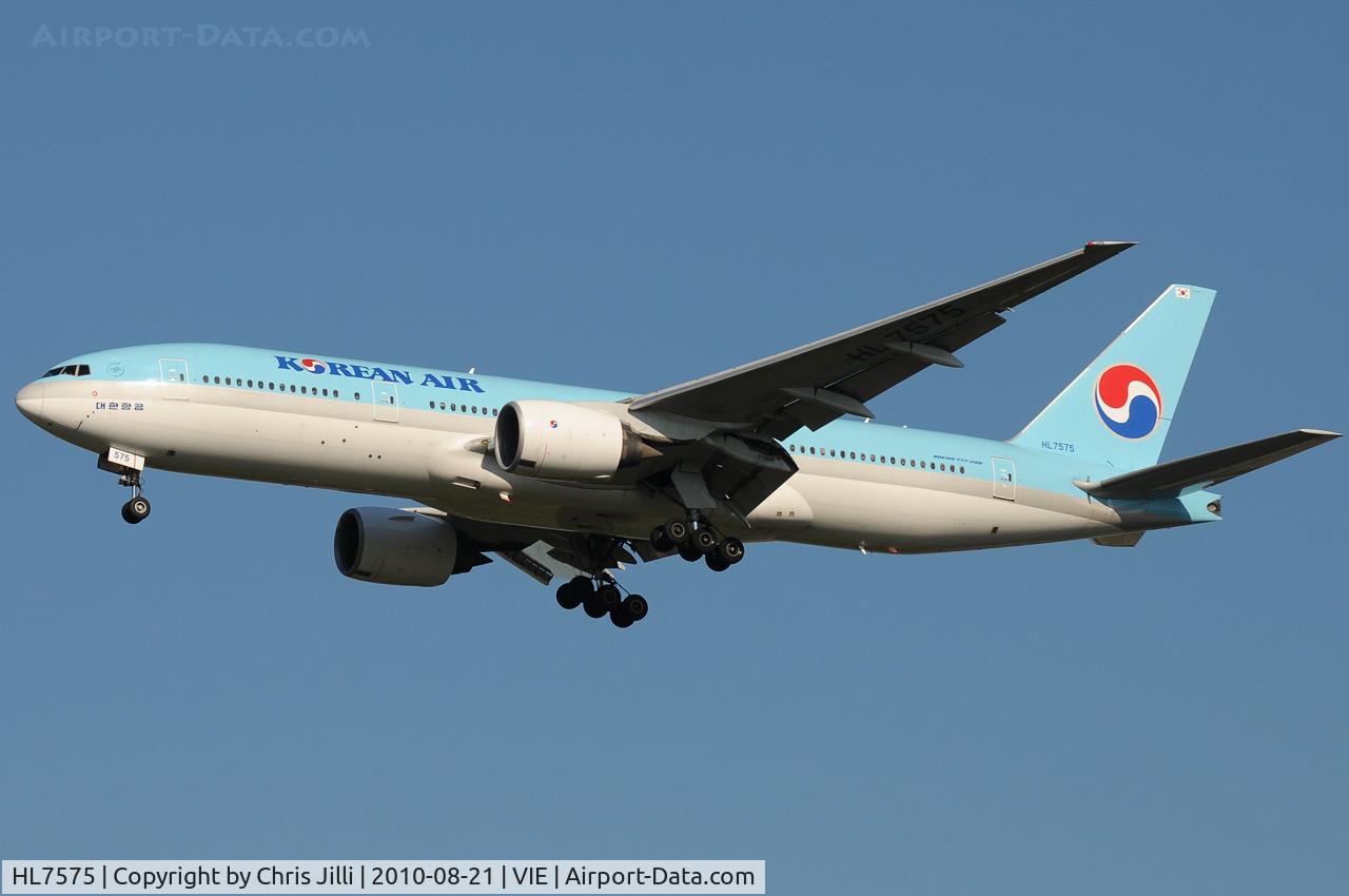 HL7575, 2000 Boeing 777-2B5/ER C/N 28445, Korean Air