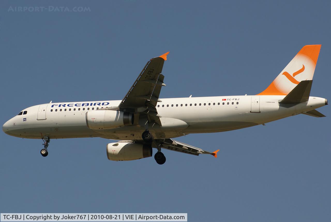 TC-FBJ, 1996 Airbus A320-232 C/N 580, Freebird