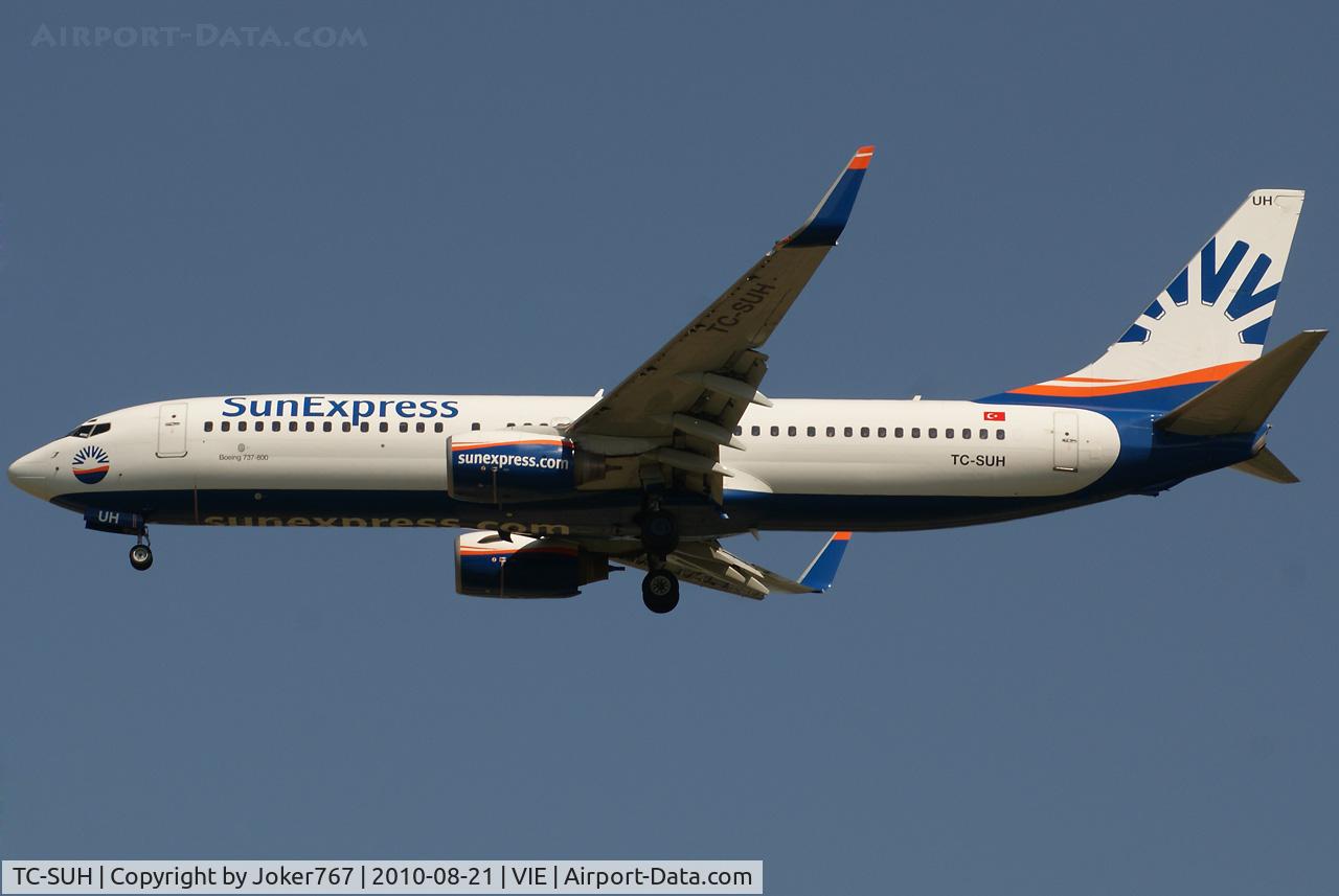 TC-SUH, 2002 Boeing 737-8CX C/N 32366, SunExpress