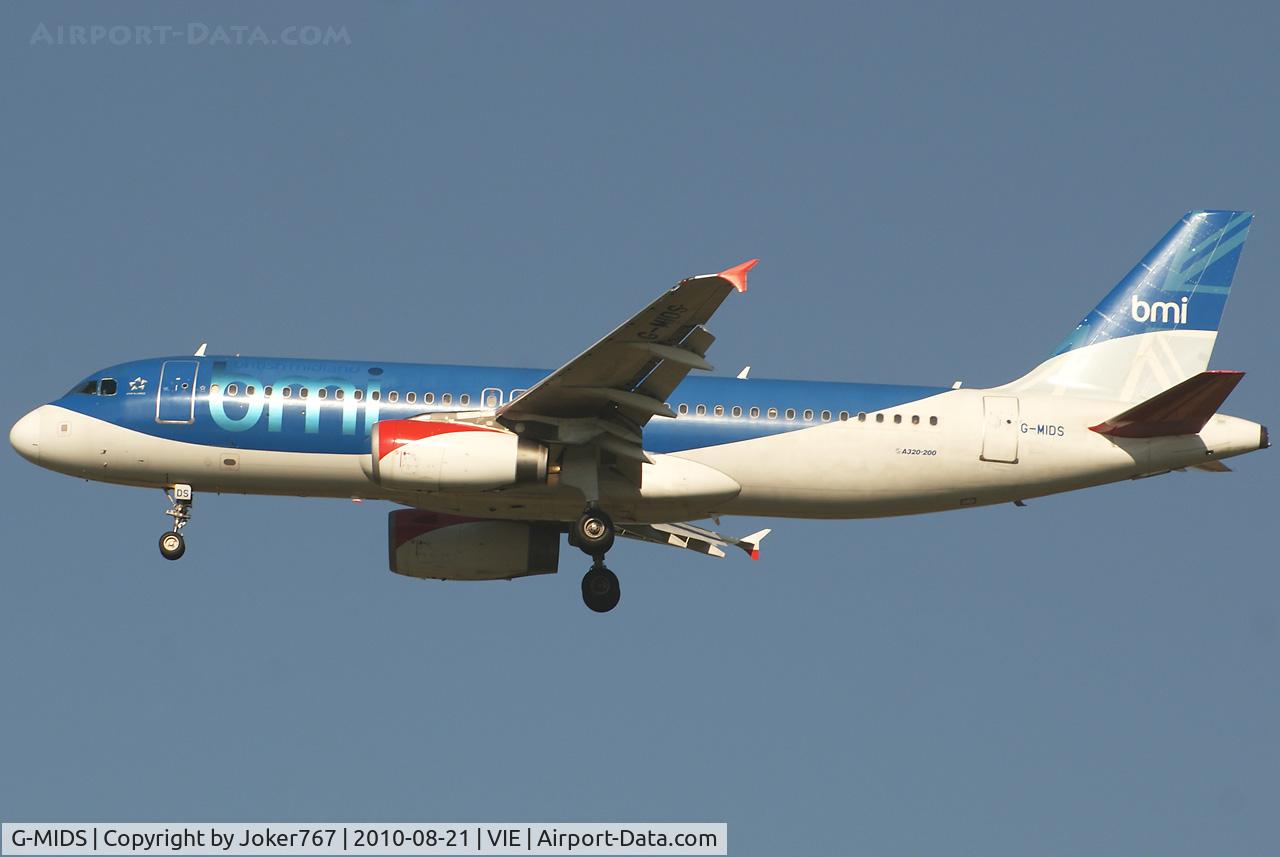 G-MIDS, 2001 Airbus A320-232 C/N 1424, BMI