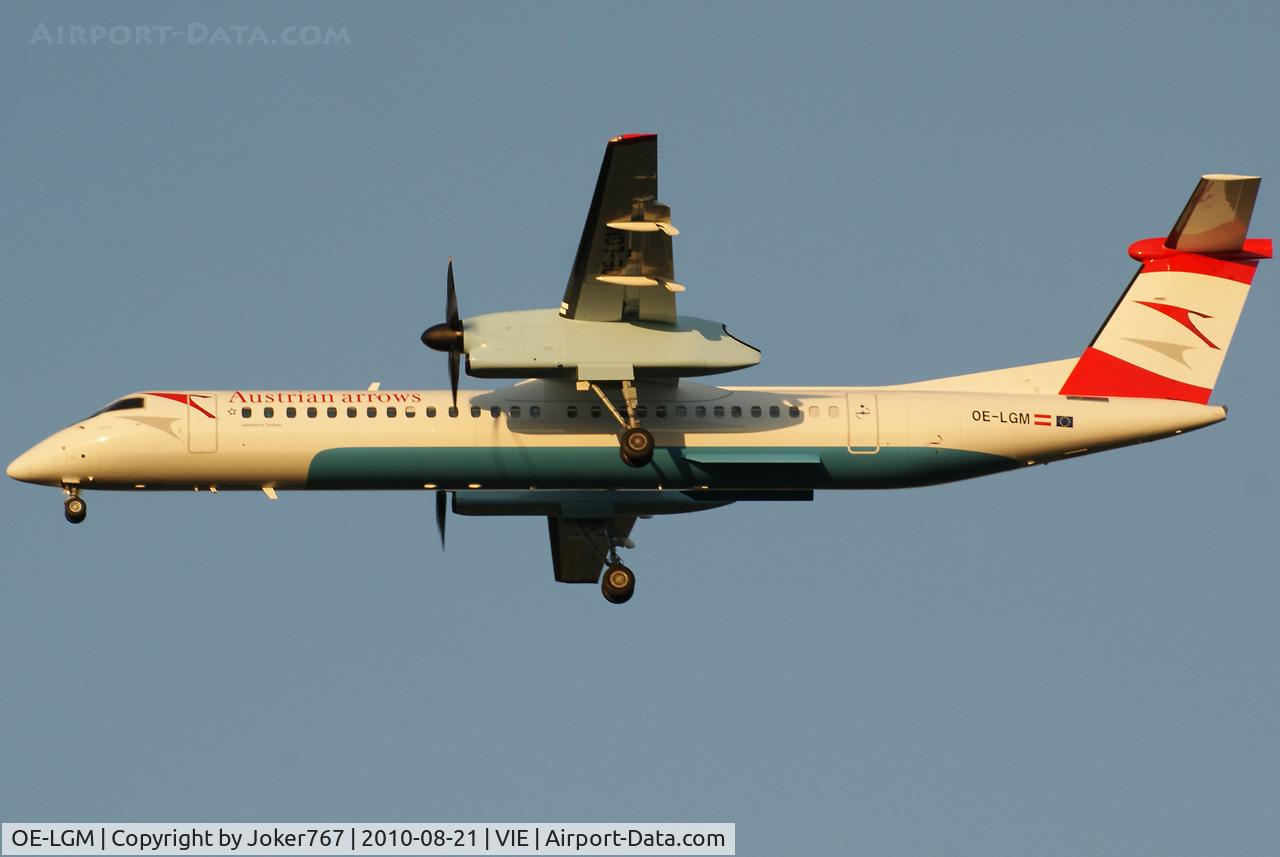 OE-LGM, 2010 De Havilland Canada DHC-8-402Q Dash 8 C/N 4319, Austrian arrows