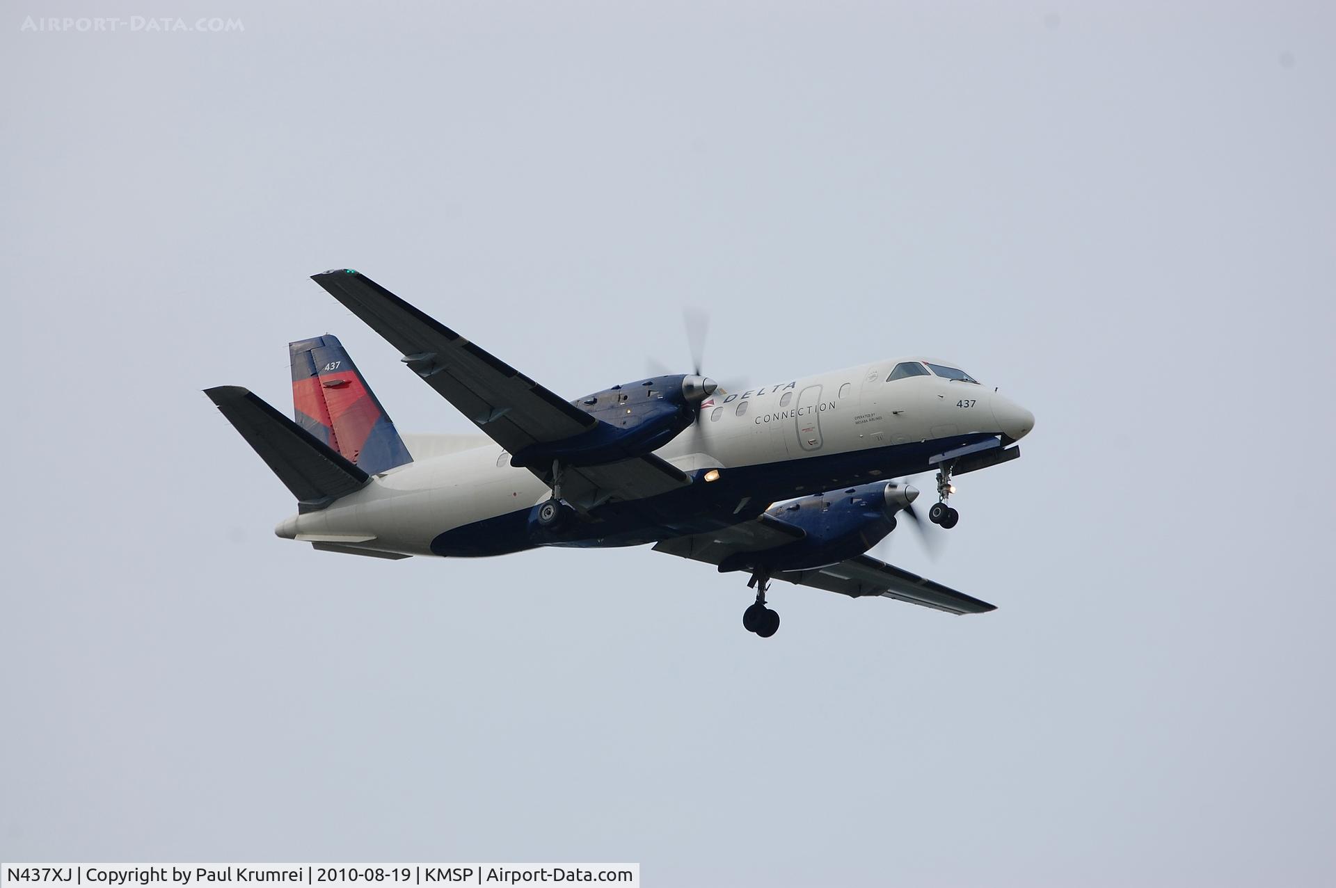 N437XJ, 1998 Saab 340B C/N 340B-437, On final to KMSP
