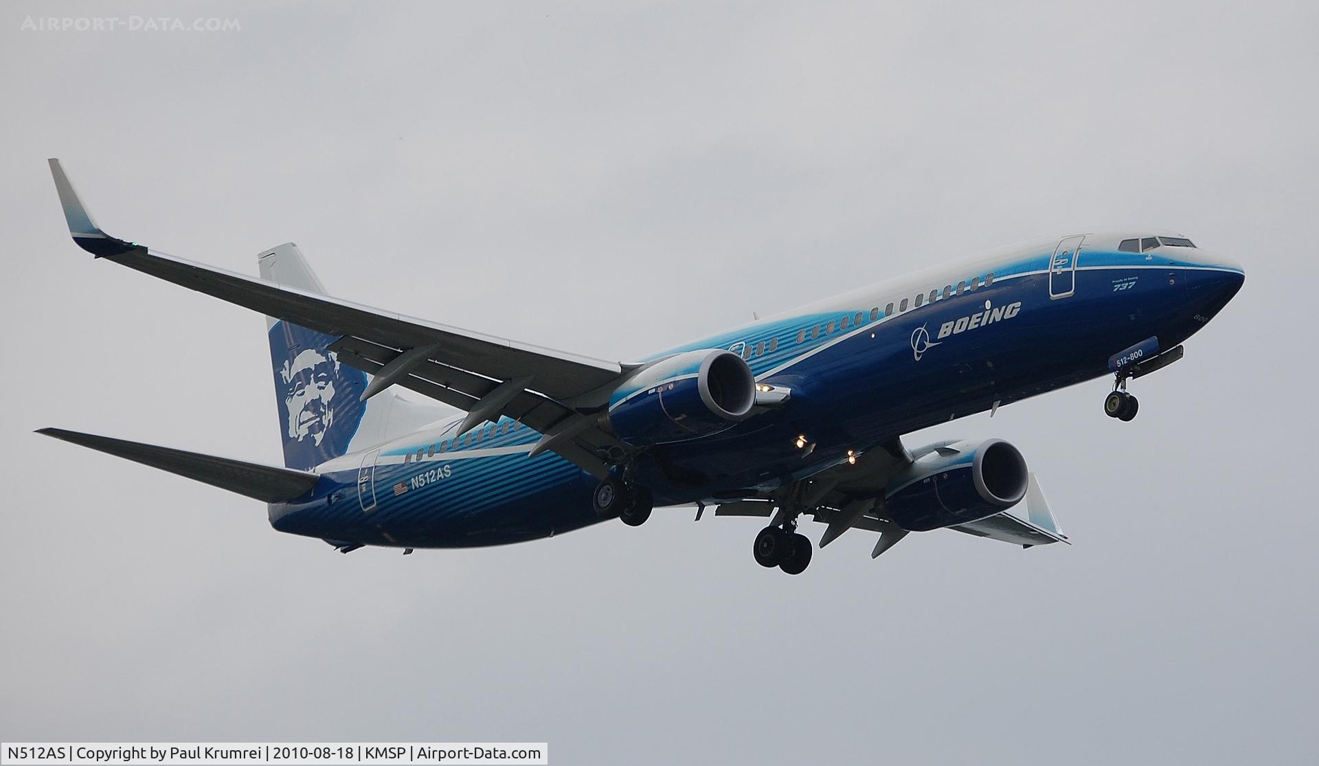 N512AS, 2008 Boeing 737-890 C/N 39043, On final to KMSP