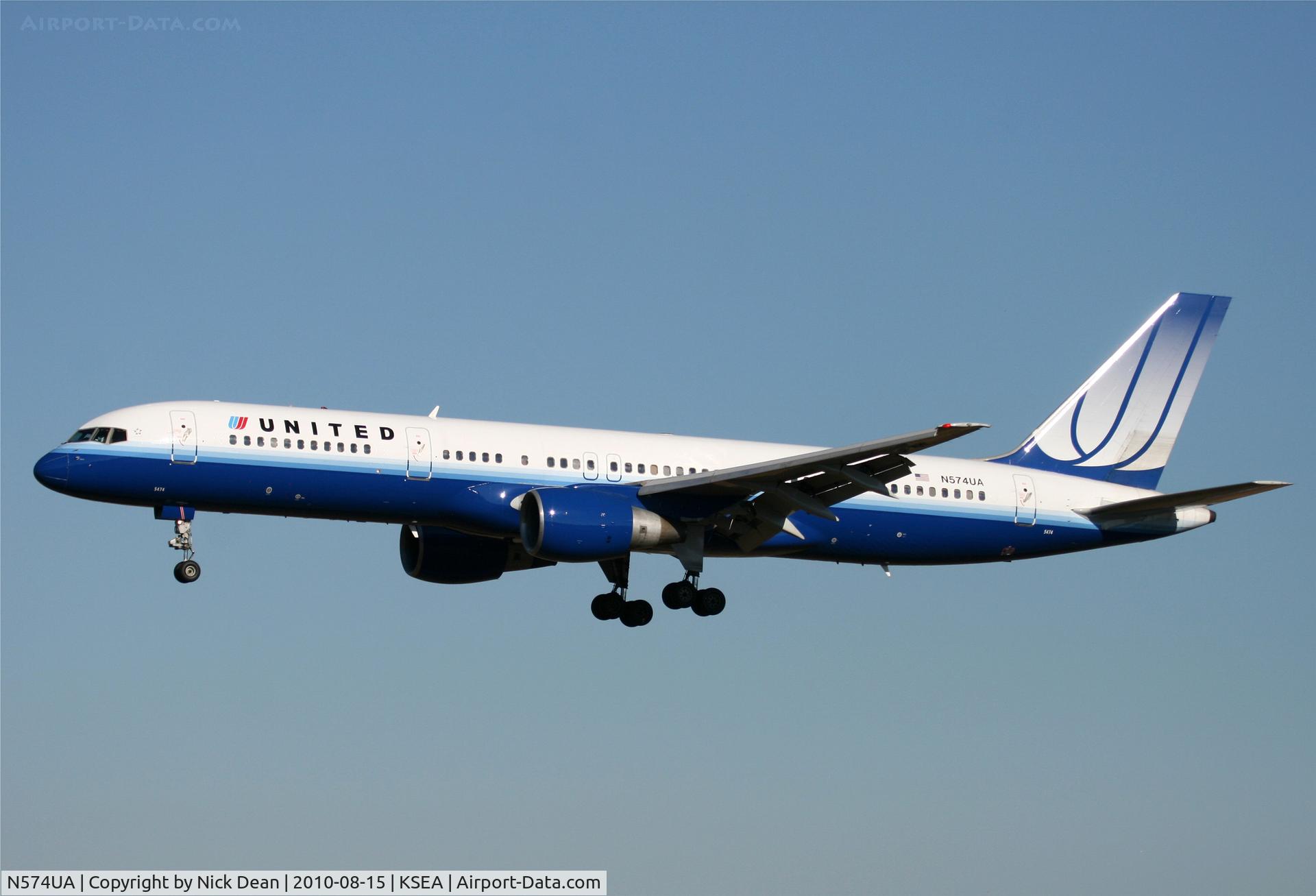 N574UA, 1992 Boeing 757-222 C/N 26686, KSEA