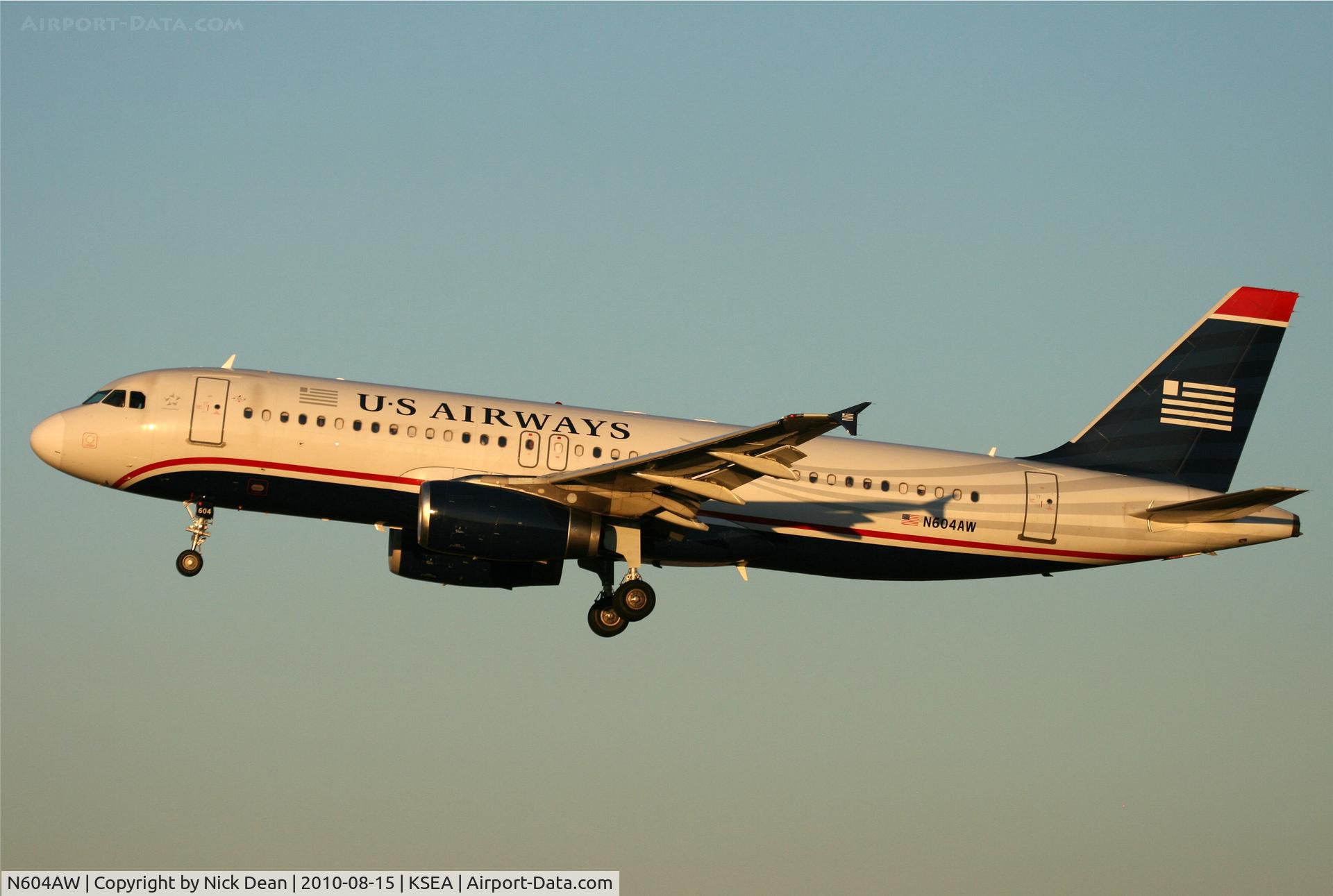 N604AW, 2000 Airbus A320-232 C/N 1196, KSEA