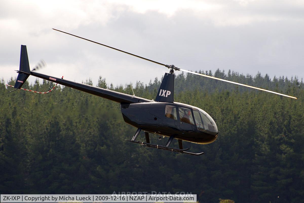 ZK-IXP, Robinson R44 C/N 1811, At Taupo