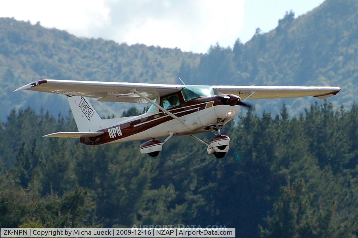 ZK-NPN, 1978 Cessna 152 C/N 15281623, At Taupo