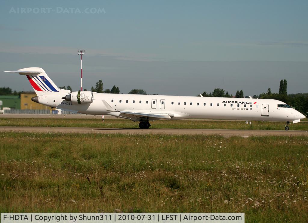 F-HDTA, 2001 Bombardier CRJ-900LR (CL-600-2D24) C/N 15001, Landing rwy 05 in new Air France c/s