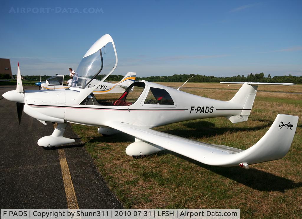 F-PADS, Dyn'Aero MCR-4S 2002 C/N 08, Parked in front of the Airclub...
