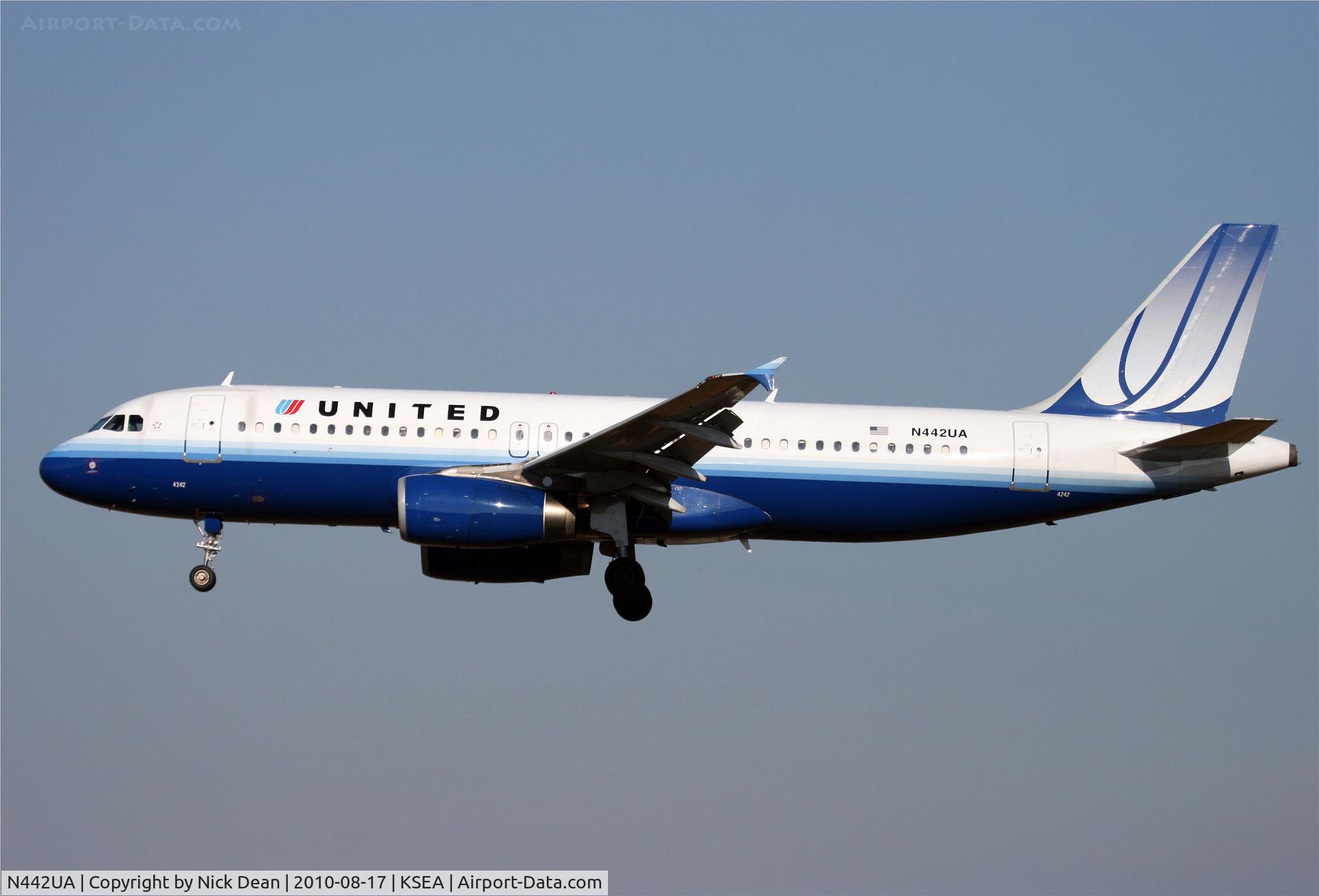 N442UA, 1998 Airbus A320-232 C/N 780, KSEA this airframe was formerly in the TED scheme