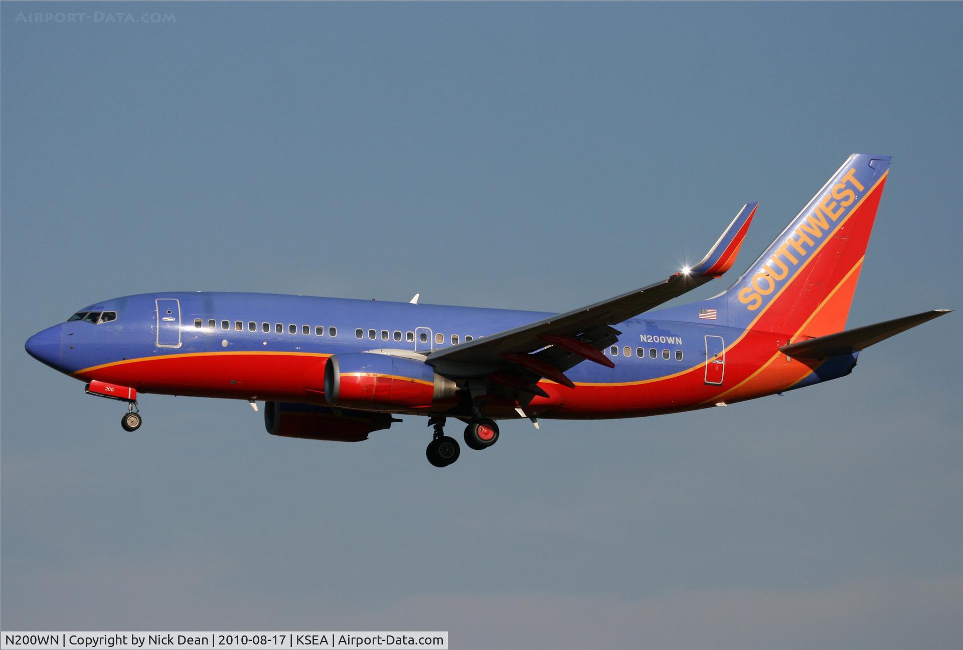 N200WN, 2005 Boeing 737-7H4 C/N 32482, KSEA