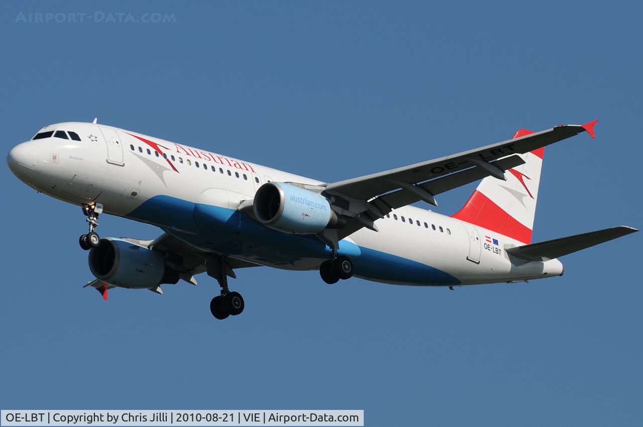 OE-LBT, 2000 Airbus A320-214 C/N 1387, AUA