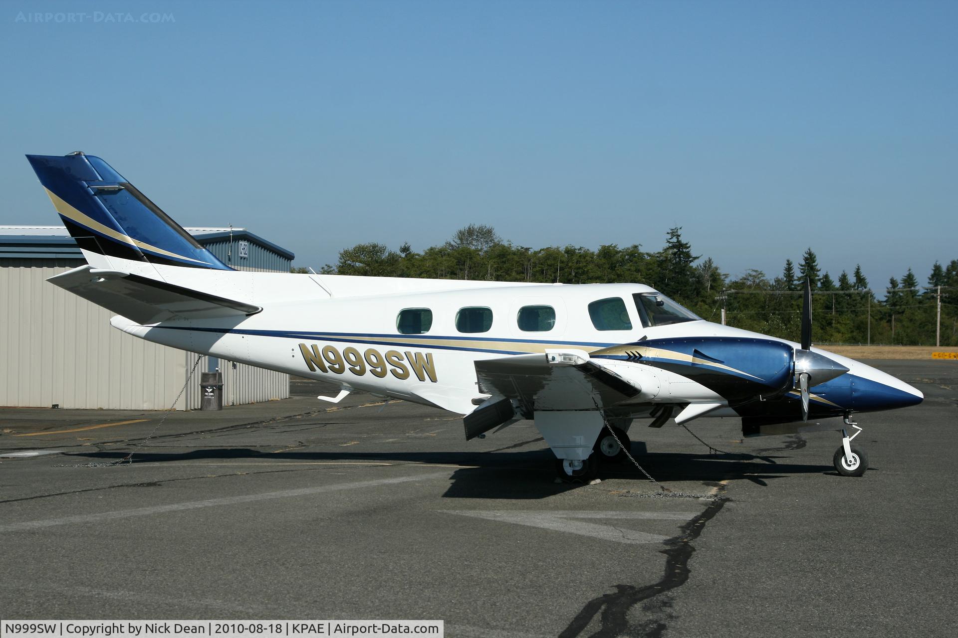 N999SW, 1979 Beech B-60 Duke C/N P-505, KPAE
