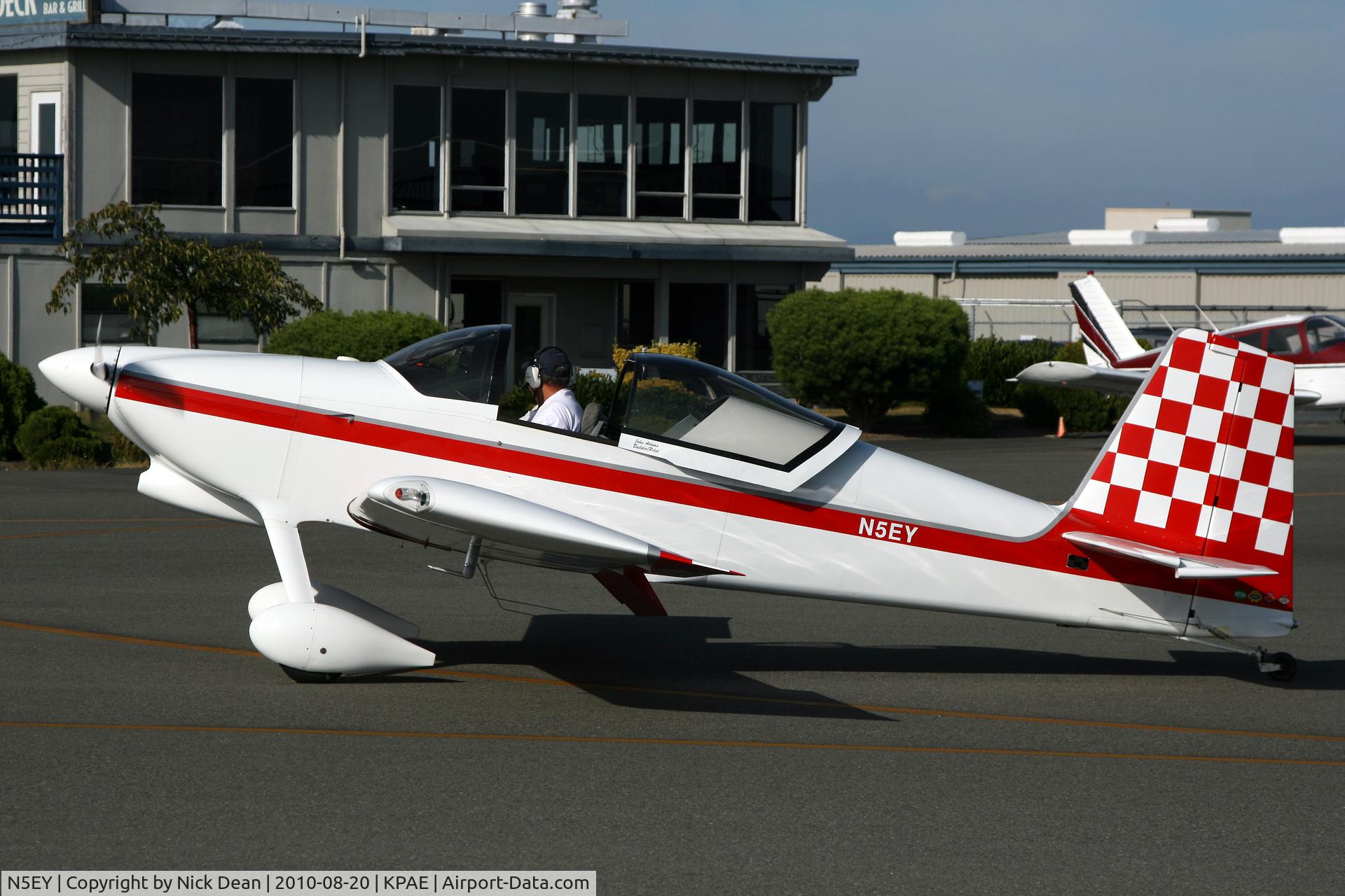 N5EY, 2004 Vans RV-7 C/N 70267, KPAE