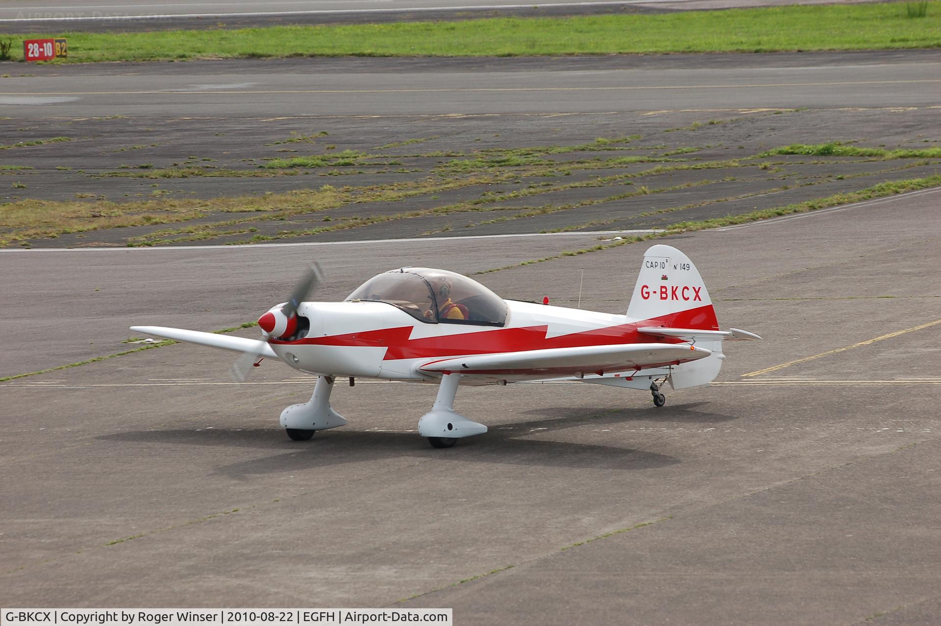 G-BKCX, 1982 Mudry CAP-10B C/N 149, Taxying on the apron