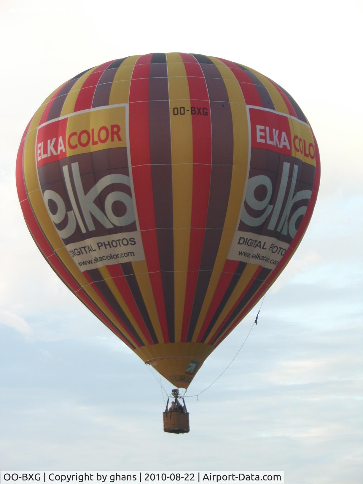 OO-BXG, 2004 Libert L.3400 C/N 305/029, @ Hotton 2010