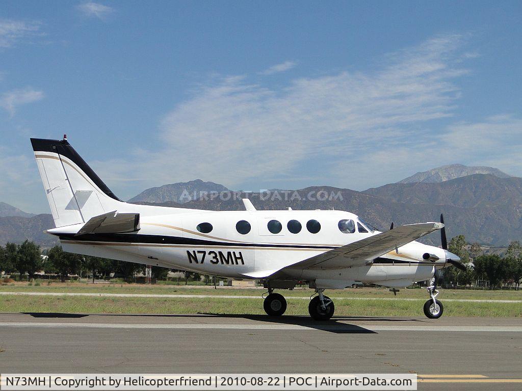N73MH, 1972 Beech C90 King Air C/N LJ-570, Taxiing to runway 26L for take off