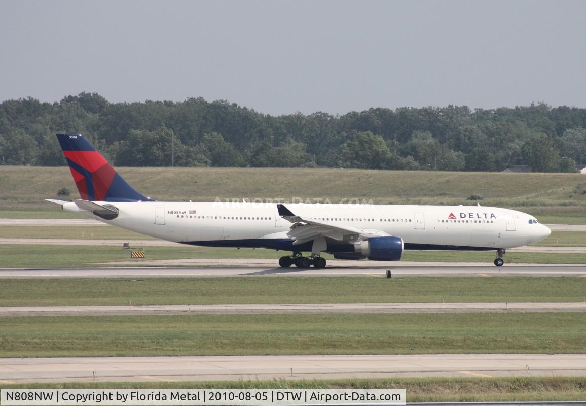 N808NW, 2004 Airbus A330-323 C/N 0591, Delta A330-300