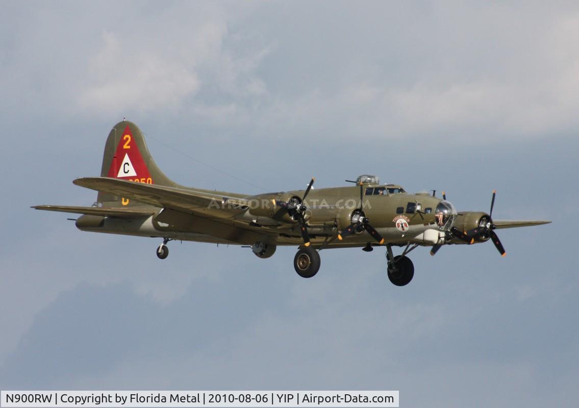 N900RW, 1944 Boeing B-17G Flying Fortress C/N 8627, Thunderbird