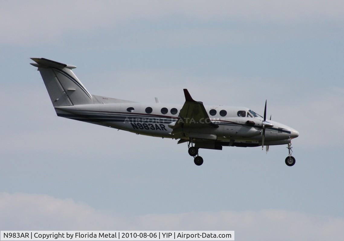 N983AR, 1999 Raytheon Aircraft Company B300 C/N FL-242, Beech 350